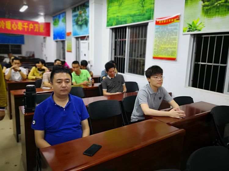 ?？趽?dān)保助力扶貧再出發(fā)