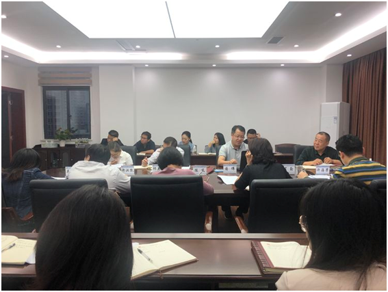 加強學習，深入開展調(diào)查研究，全面增強擔保本領——市擔保公司黨支部書記上黨課